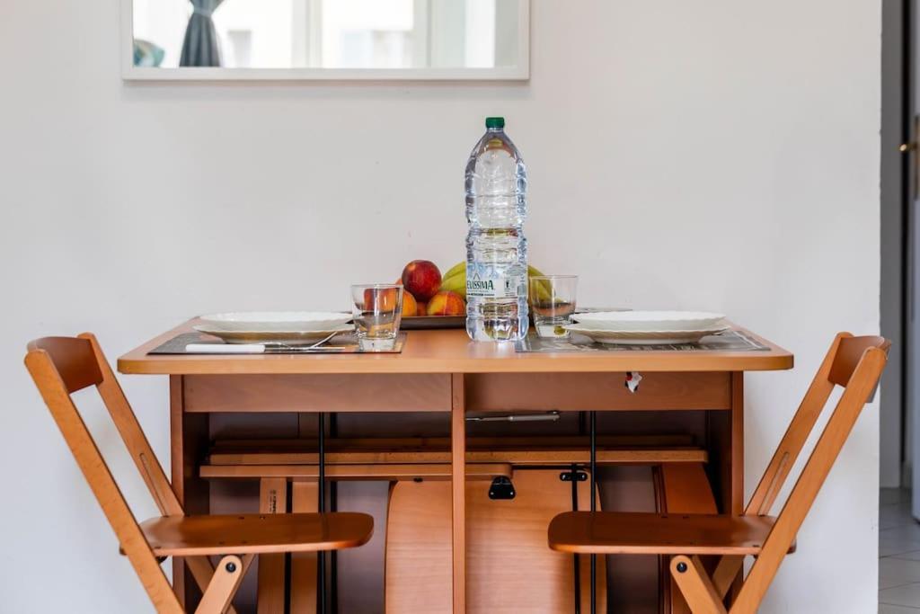 Navigli - Duomo Apartment มิลาน ภายนอก รูปภาพ